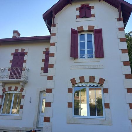 Les Palissieres - Chambres D'Hotes Mortagne-sur-Gironde ภายนอก รูปภาพ
